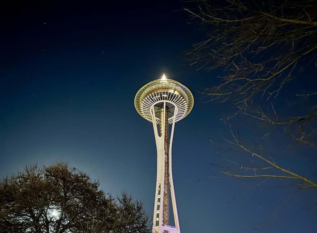 Should You Take Your Honeymoon Right Away…or&nbsp;Wait?